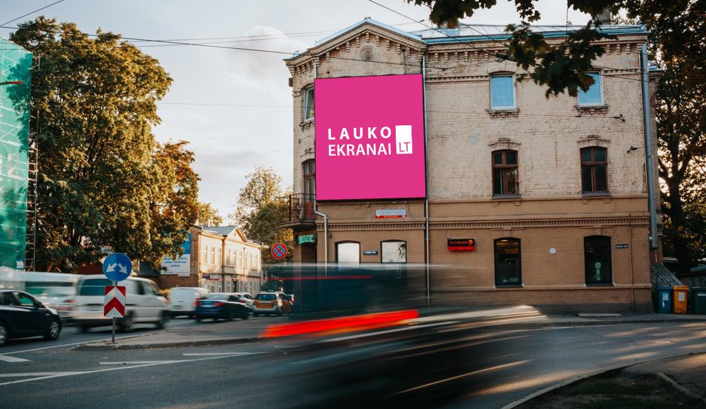 Lauko media ekranas "KALNCIEMA", Rygoje