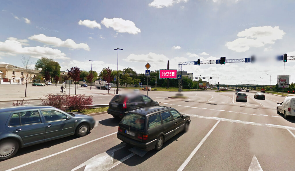 Lauko ekranas Kaune - Karaliaus Mindaugo pr. ir Kaunakiemio g. sankryža, Kaunas